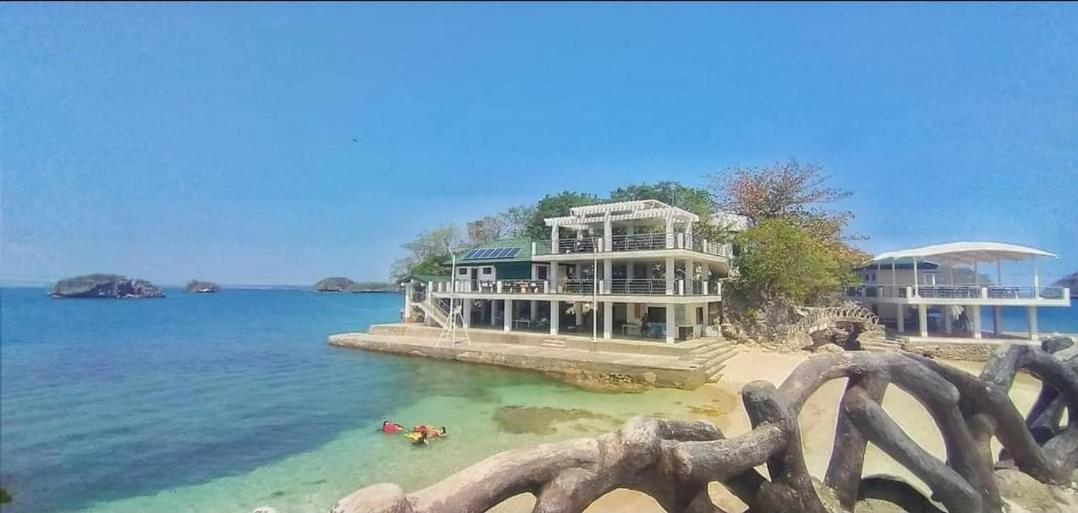 Bed and Breakfast Carribean Transient House Lucap Zewnętrze zdjęcie